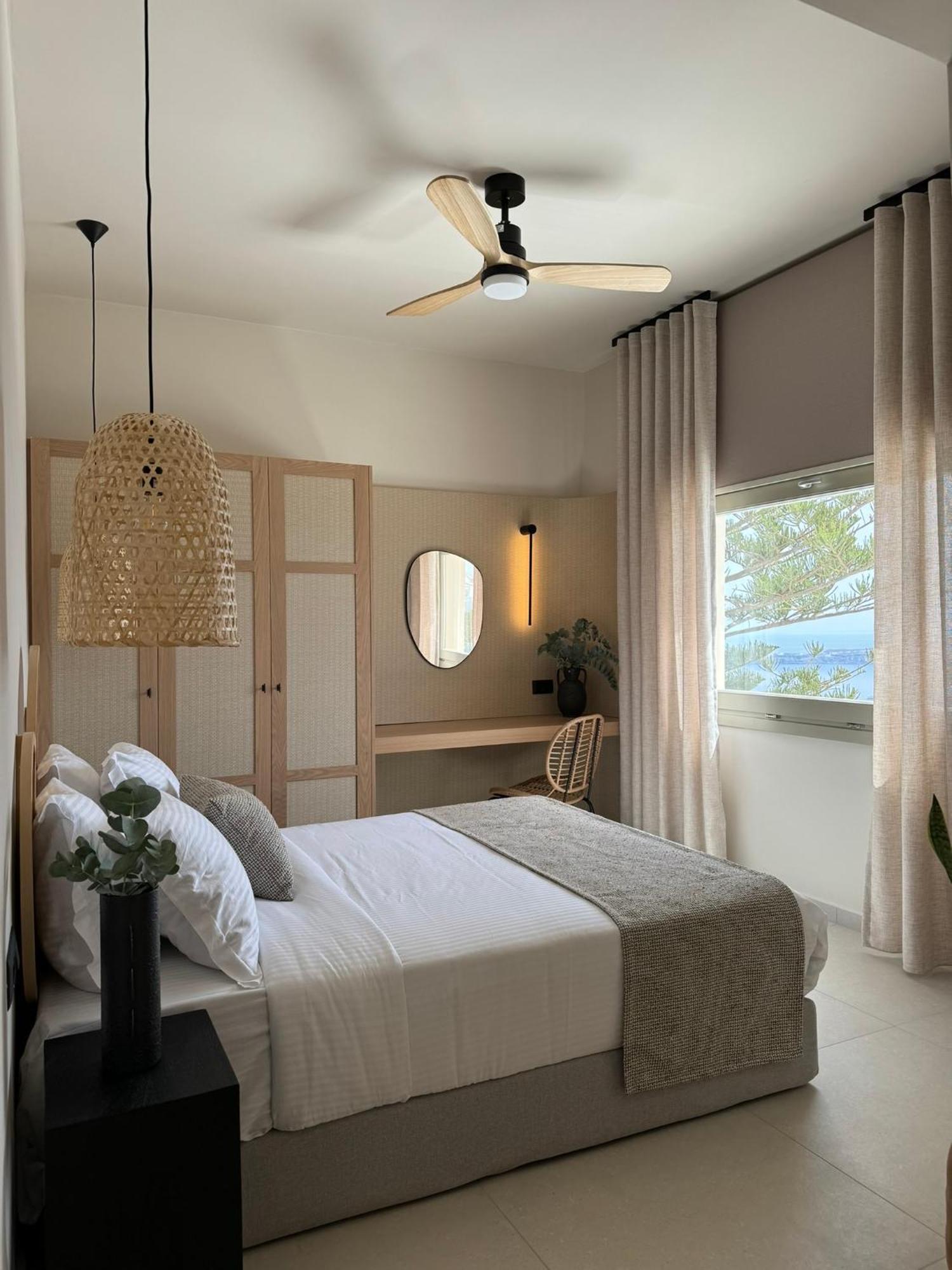 Morfes Luxury Suites By Caldera Houses Firostefani Esterno foto